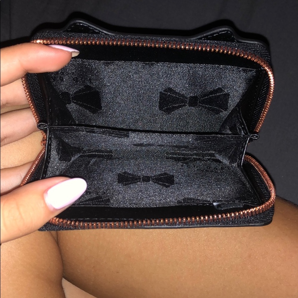 Wallet - Picture 3 of 3
